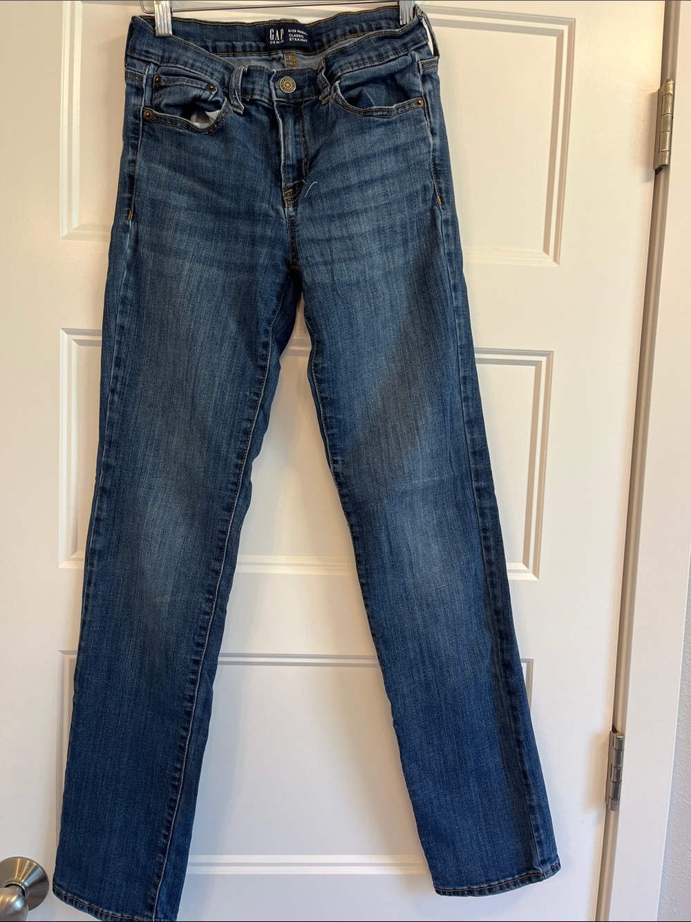 GAP Women's Straight Leg Jeans in Blue Wash
